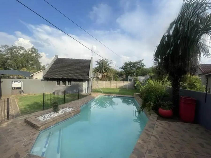 3 Bedroom Property for Sale in Vaalpark Free State